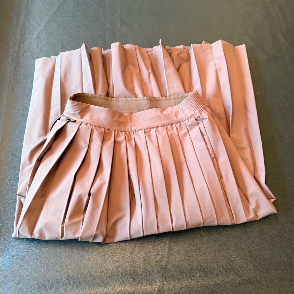 Nike Brown Midi Pleated Skirt 24.7 Perfect Stretch size small - Picture 8 of 8